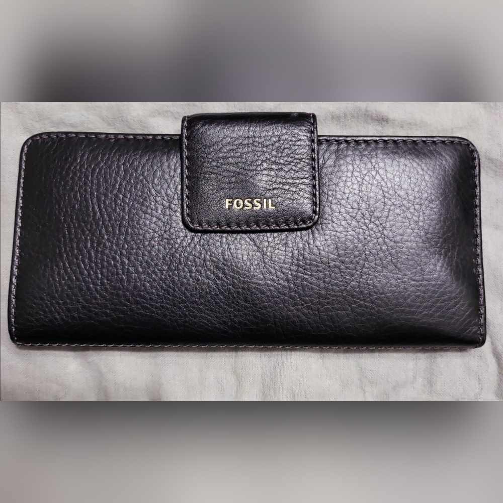 Fossil Madison Slim Clutch